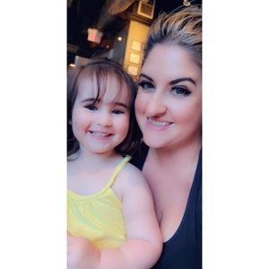 Meet your Posher, Danika